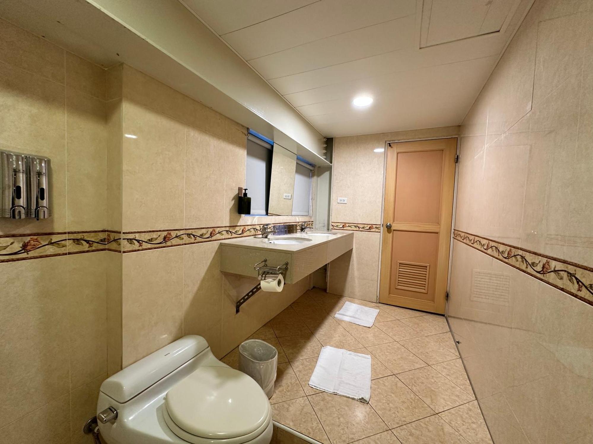 Cz Inn 101-4 Taipeh Exterior foto